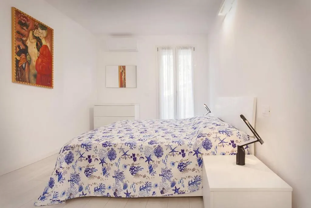 Villa Malu - Apt Amalia - Piscina E Vista Lago Torri Del Benaco Italy
