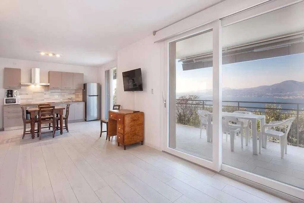 Apartment Villa Malu - Apt Amalia - Piscina E Vista Lago Torri Del Benaco Italy
