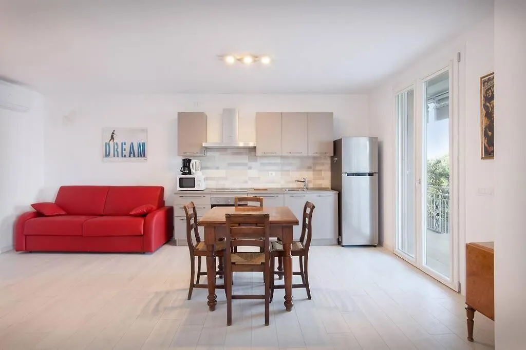 Apartamento Villa Malu - Apt Amalia - Piscina E Vista Lago Torri Del Benaco